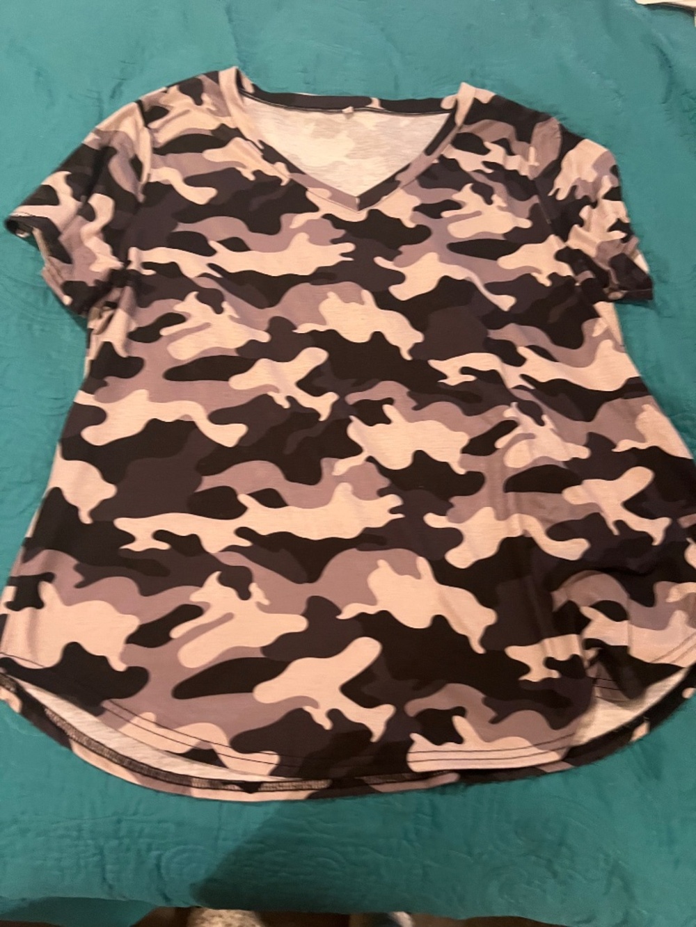 Blouses - Picture 14 of 16